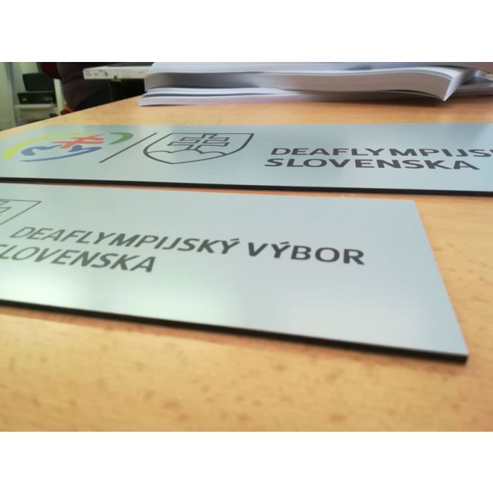 Dibond v řezu