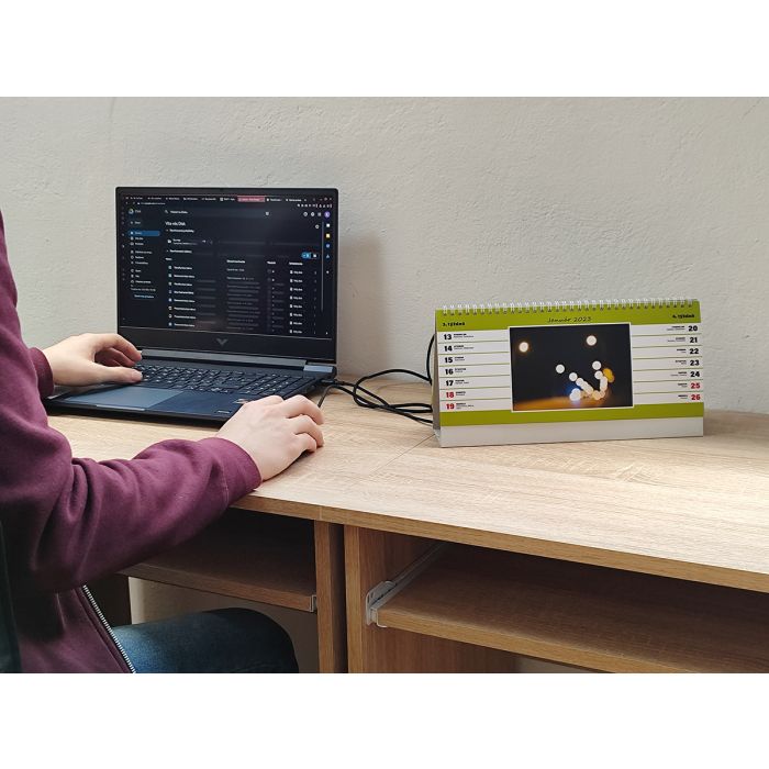 Kalendar na pracovnim stole