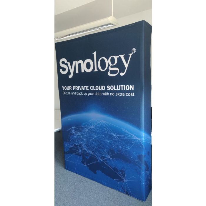 Hop Up prezentační stěna Synology