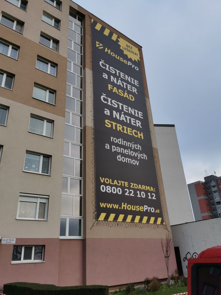 vyvěsit banneru HousePro
