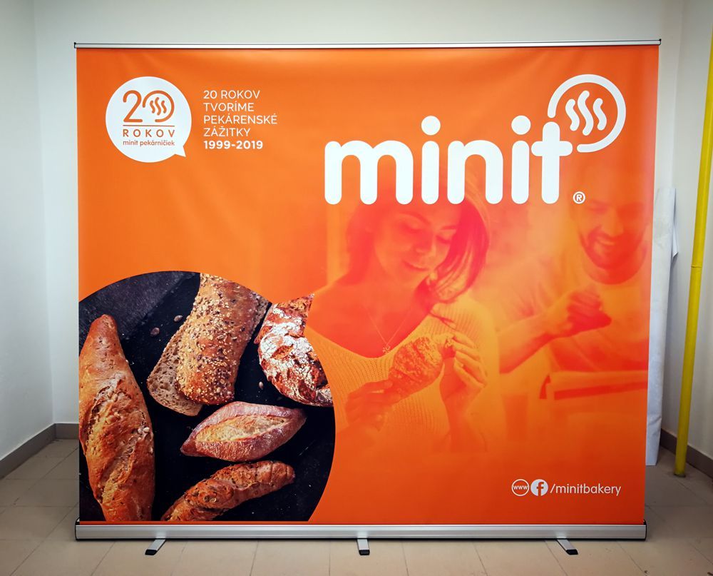 Minit promo stěna