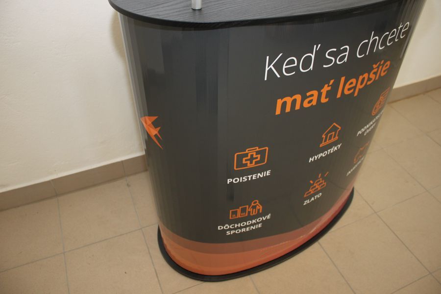 promo stolek pro banku