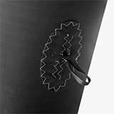 Klikatý steh upevňující slabá místa konstrukce nafukovacího reklamního stanu